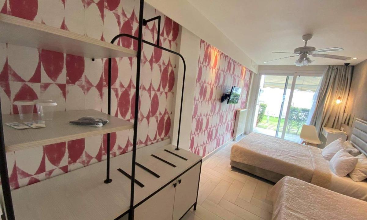 Porto Palio Beach Hotel PalaiónTsiflíkion Dış mekan fotoğraf